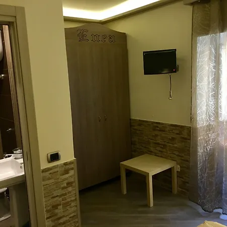 Couette-café Enea 3*