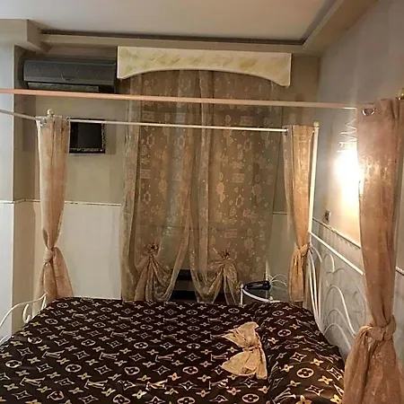 伊尼亚膳食公寓酒店 住宿加早餐酒店 那不勒斯