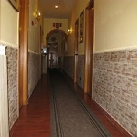 Oda ve Kahvaltı Enea Napoli