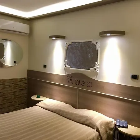 Couette-café Enea 3*