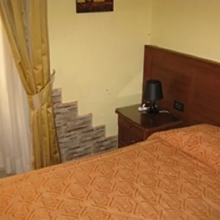 Couette-café Enea 3*