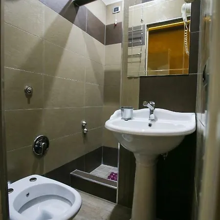 Couette-café Enea 3*