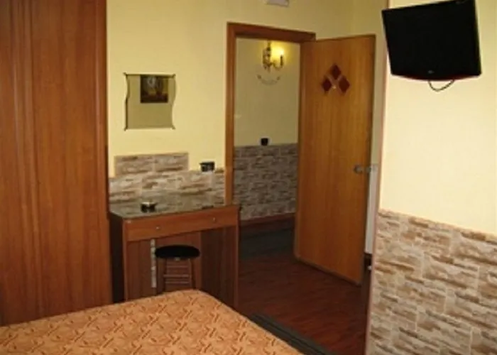 فندق مبيت وإفطار Enea 3*