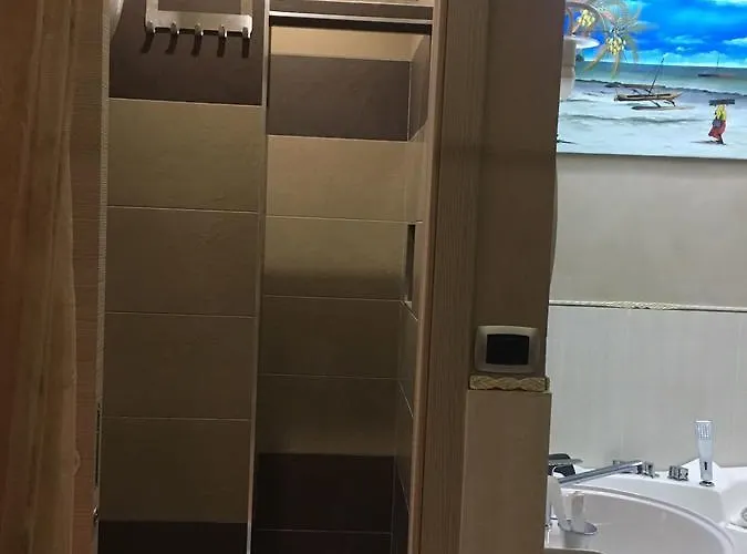 فندق مبيت وإفطار Enea 3*