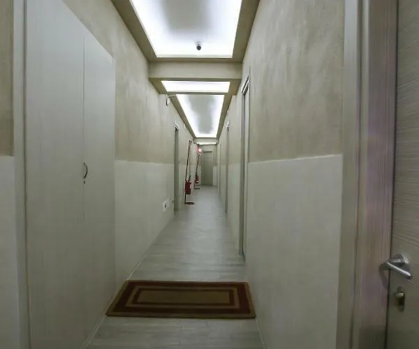 فندق مبيت وإفطار Enea 3*